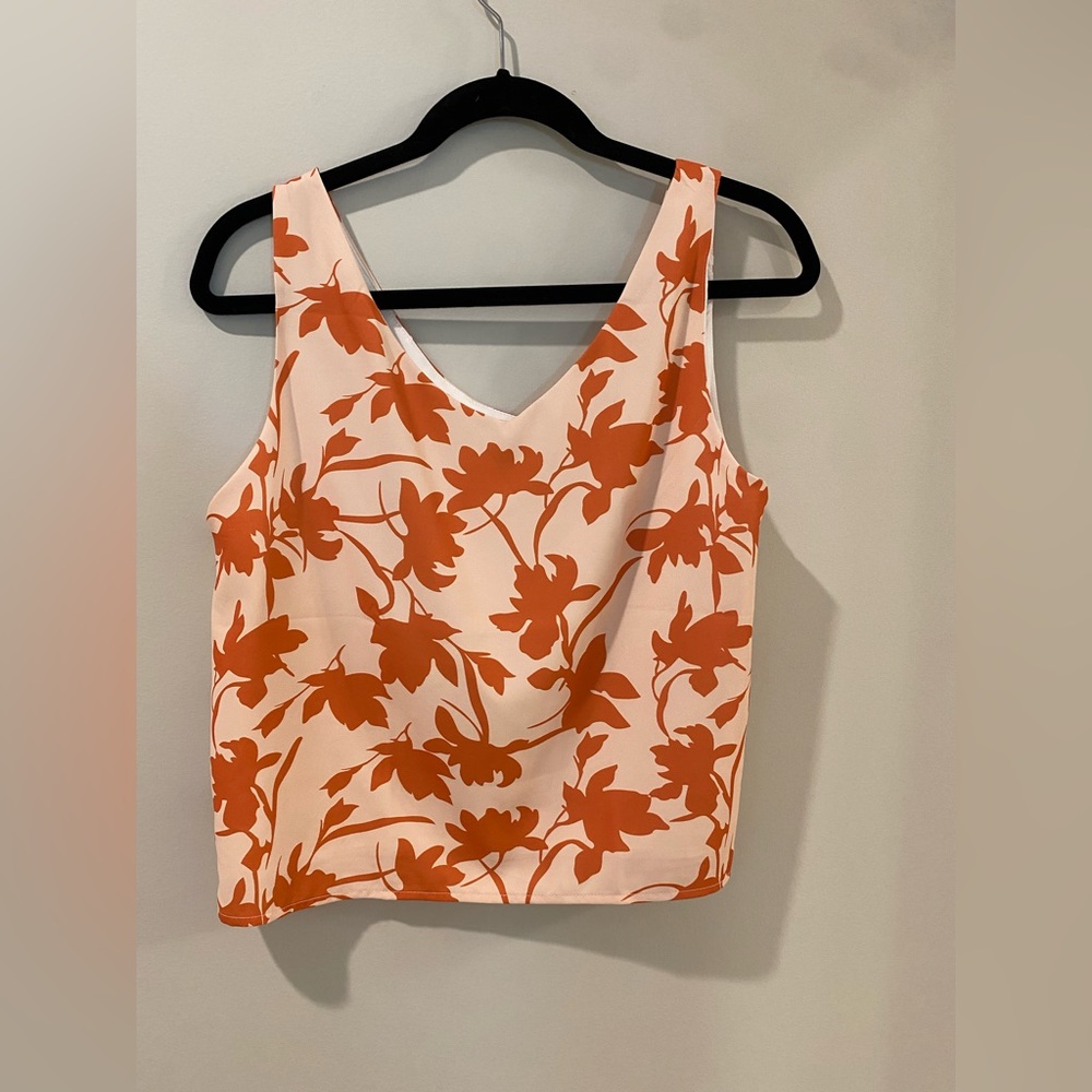 Floral V-Neck Tank Top Size Medium
